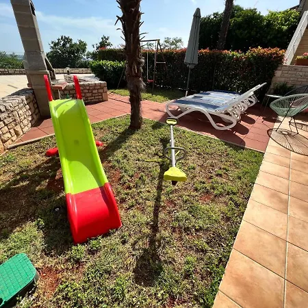 Dom wakacyjny Mateo Kaštelir