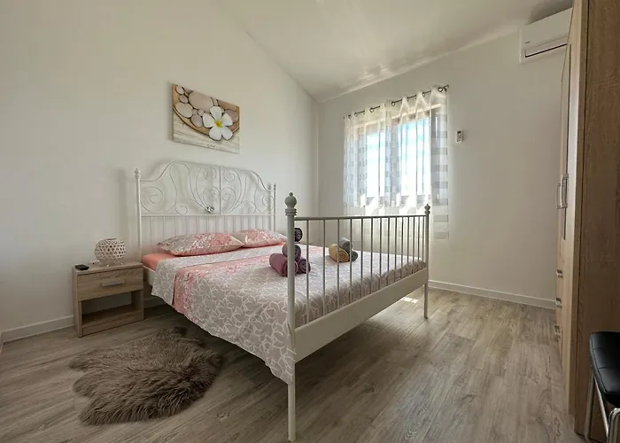 Mateo 펜션 Kaštelir